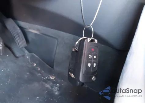 2012 Chevrolet Volt z USA, uszkodzony, nr VIN 1G1RB6E49CU102984